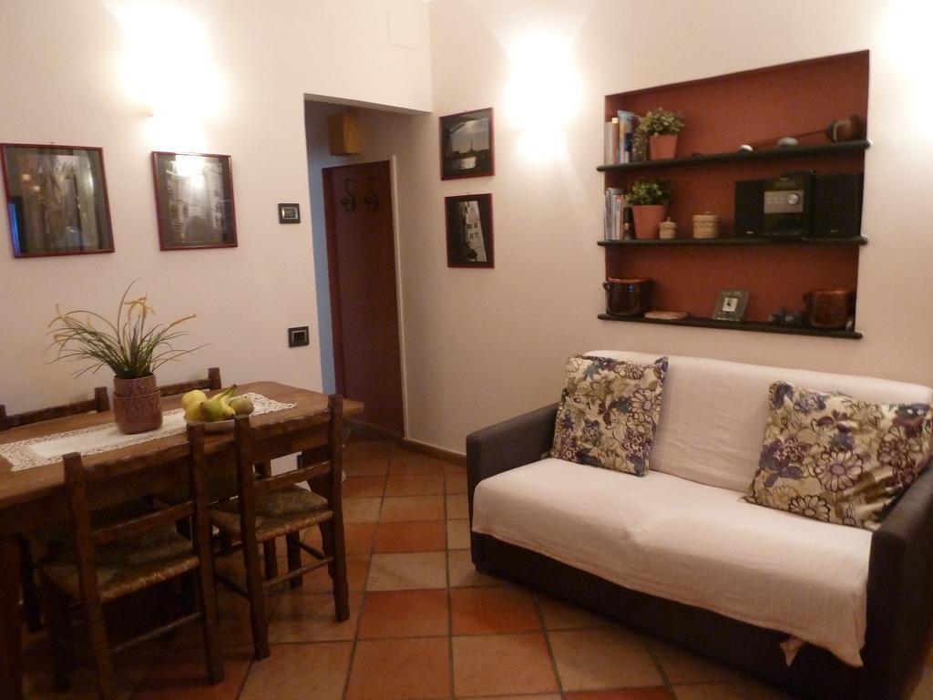 Casa Orefici, 4 Apartments In Front Of Aquarium! Janov Pokoj fotografie